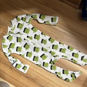 Spearmint Love Halloween Monster Waffle 100% Organic Cotton Zip Footie 0-3M